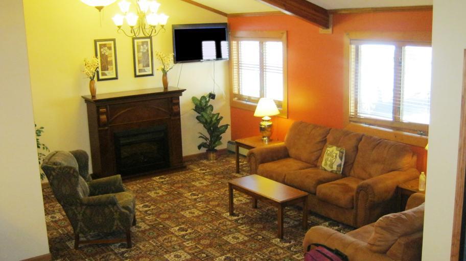 Stillwater Inn & Suites Interior photo